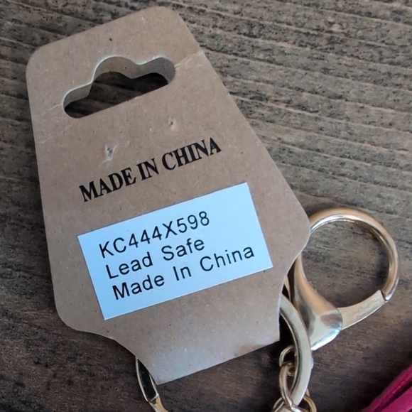 NWT Fashion Jewelry Rhinestone Colorful Beaded Skull Keychain Charm with Tassel - Picture 3 of 5